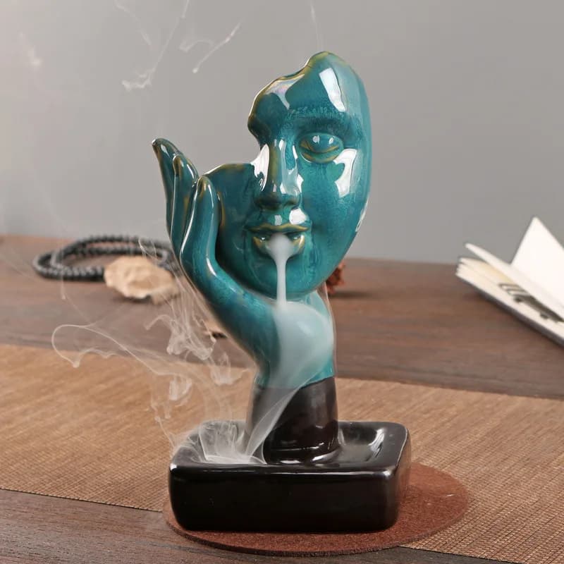 Ceramiczna kadzielnica backflow z efektem wodospadu „A Kiss of Affection” kominek na stożki i patyczki.
